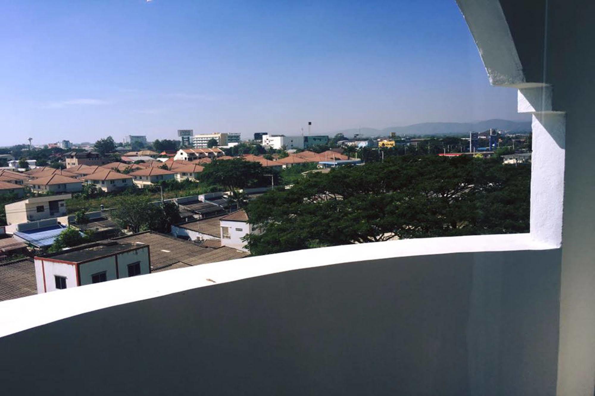 Sereno Airport Hotel เชียงใหม่ ภายนอก รูปภาพ